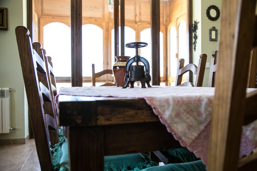 Hotel Restaurante Quintanares - Property Image 71