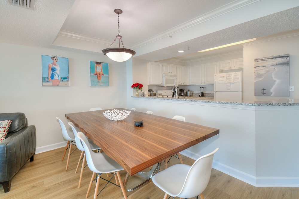 Grand Atlantic by Elliott Beach Rentals