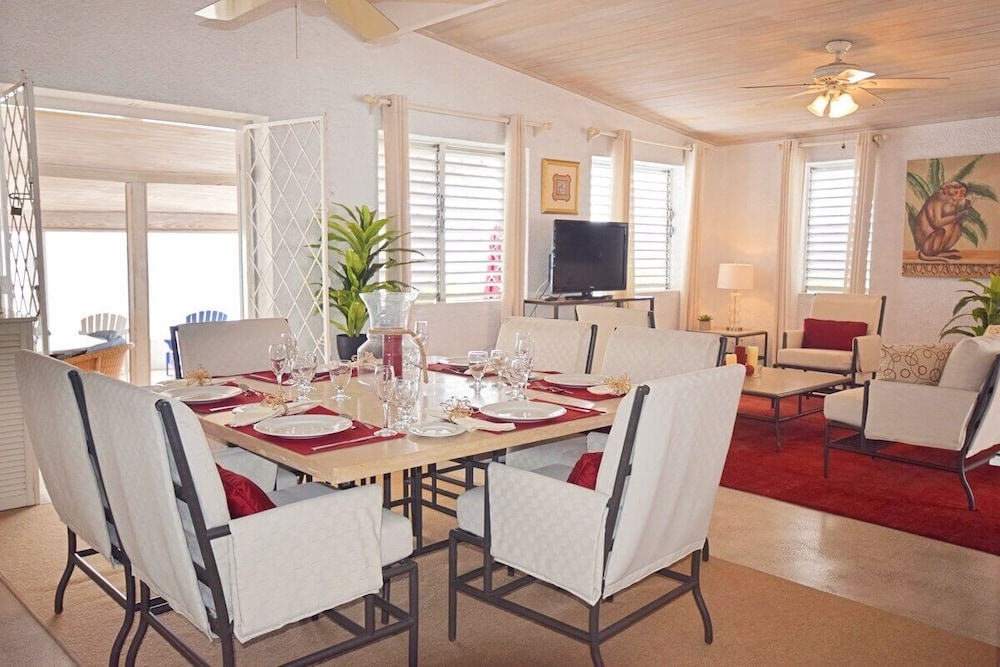 Aquamarine 3 Bedroom Home