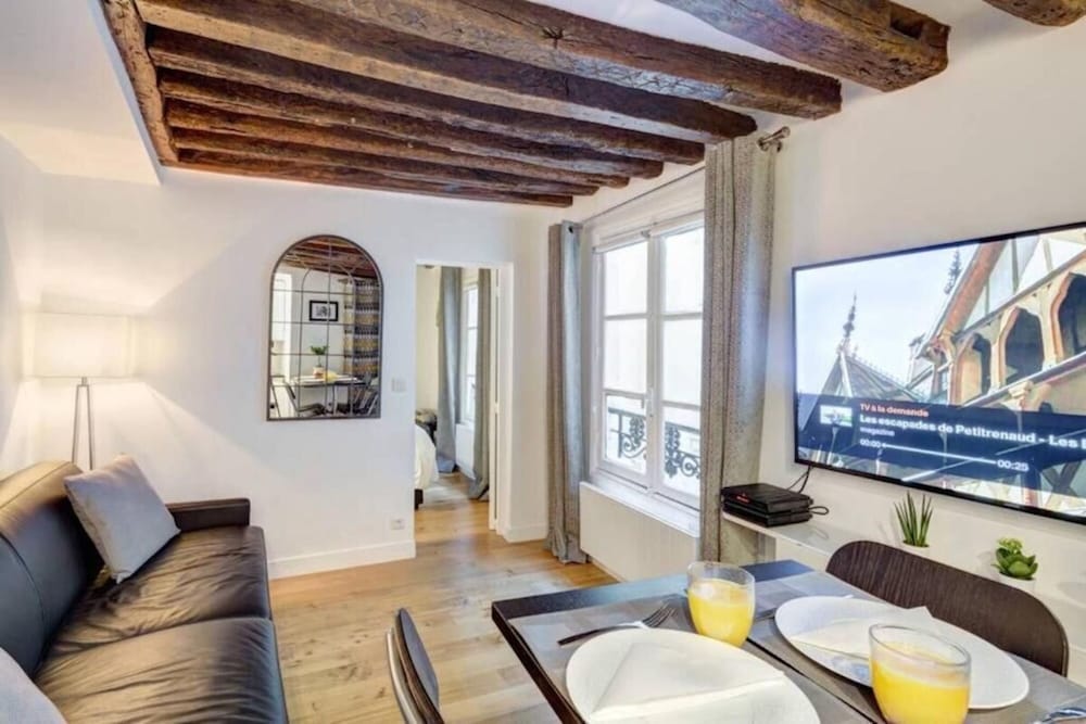 Le Marais Gem