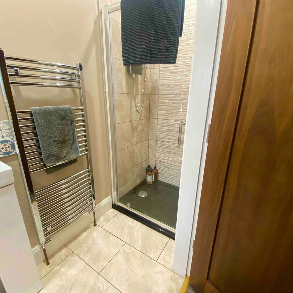 Forest View House Hot Tub Sleeps 9