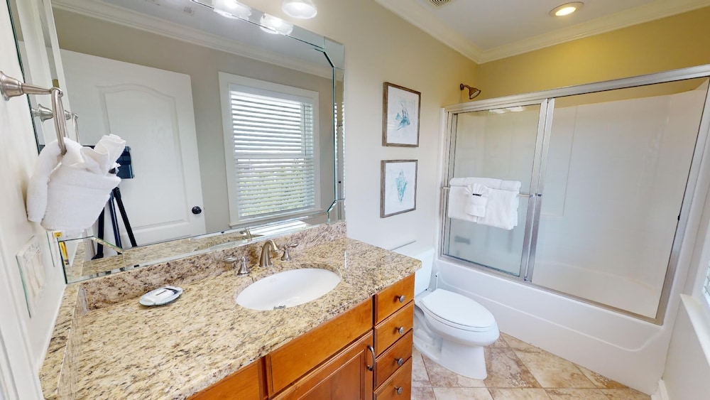 The Pelican House by Tybee Vacation Rentals