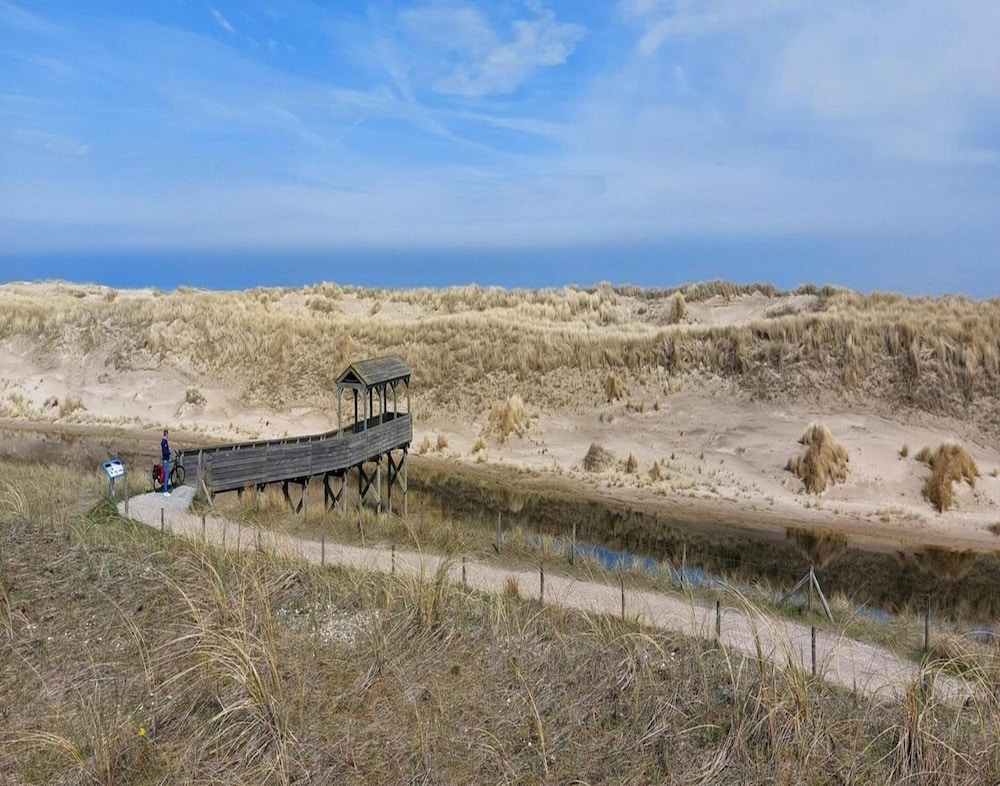 Cosy Holiday Home Near Beach