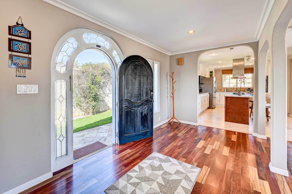 Spacious La Mesa Vacation Home w/ Shared Hot Tub!