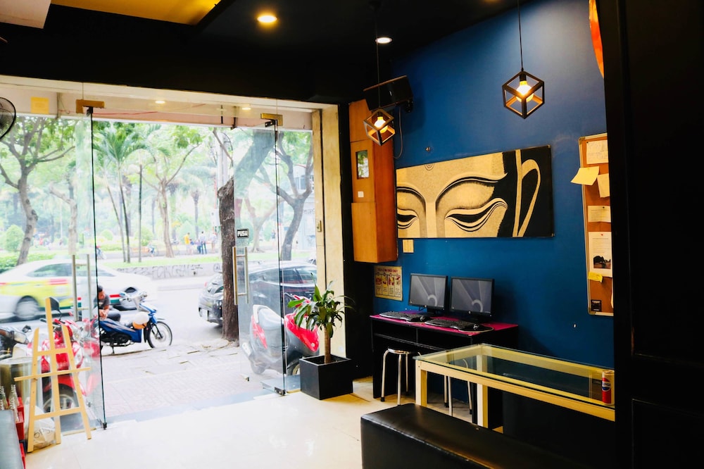 The Hideout - Hostel