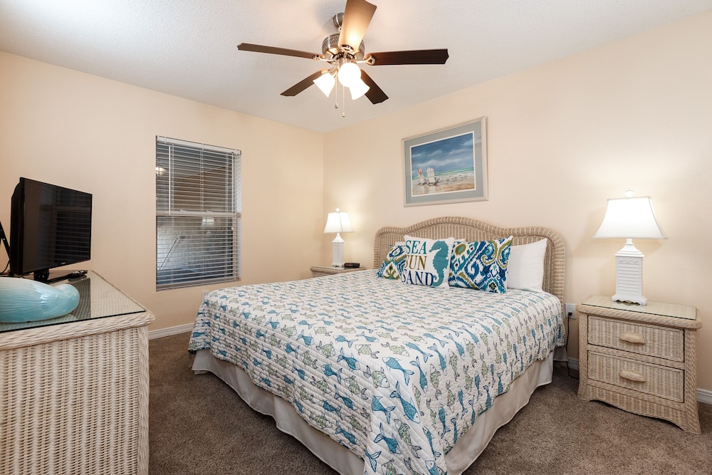 Islander 4002 by Brooks and Shorey Resorts