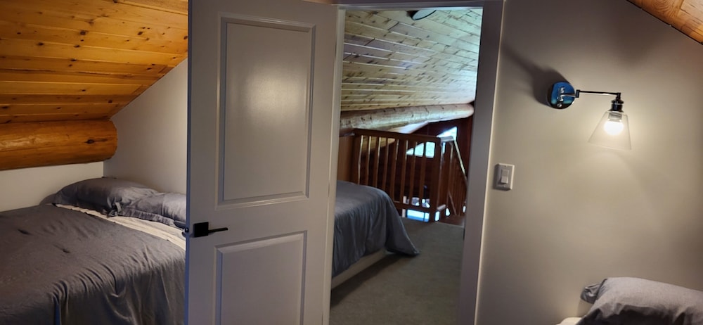 Parksville Vacations - Riverbend Cottages  RV Resort - Property Image 10