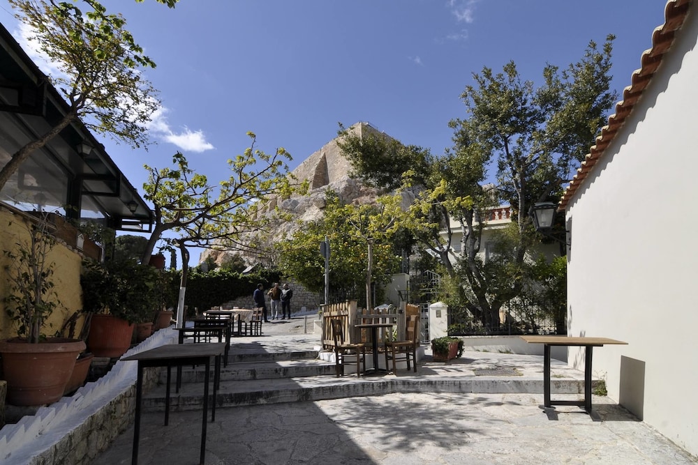 Historic Plaka Apartments