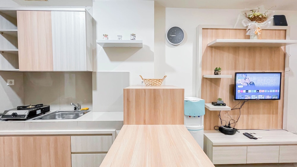 Comfort And Minimalist 1Br Apartment Vida View Makassar