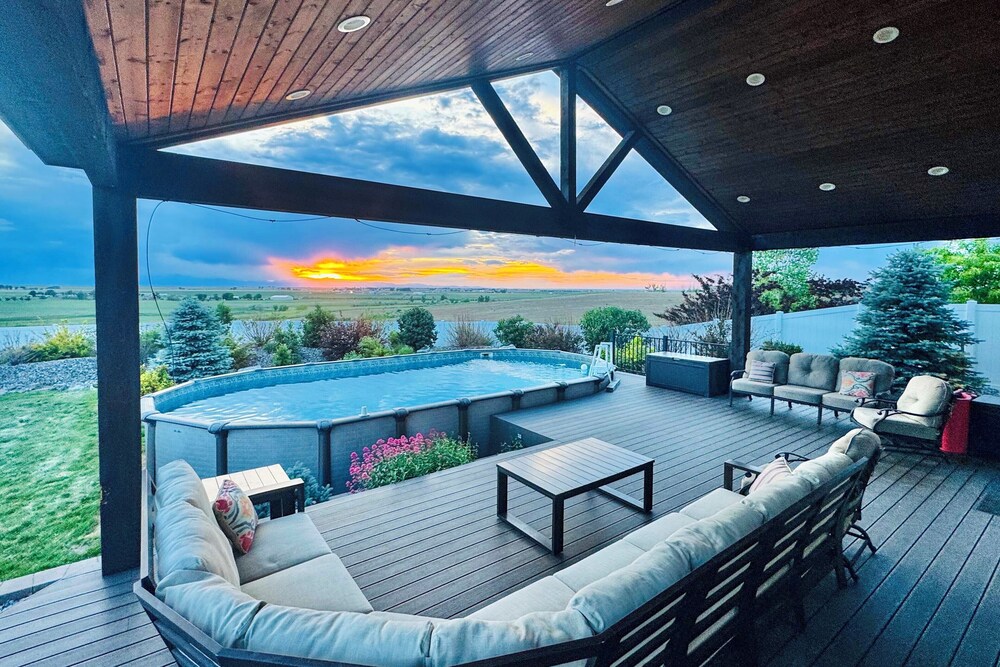 Private Hot Tub + Game Room: Keenesburg Getaway!
