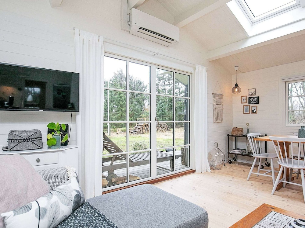 6 Person Holiday Home in Jerup