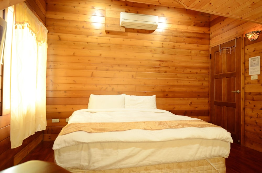 Hsinchu Emei Canadian WoodHouse Homestay