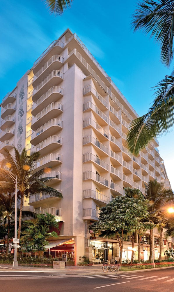Hotel Club Wyndham at Waikiki Beach Walk - Image 1