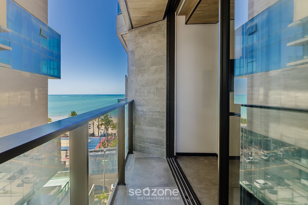 Nwts - Studios in Building With Sea View
