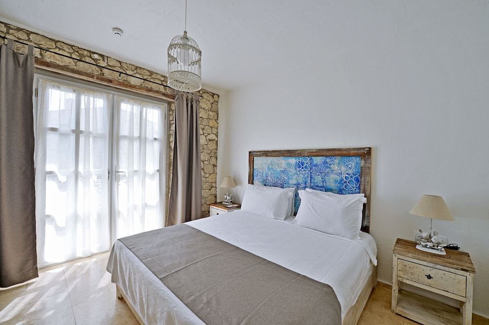 Bay C Otel - Image 30