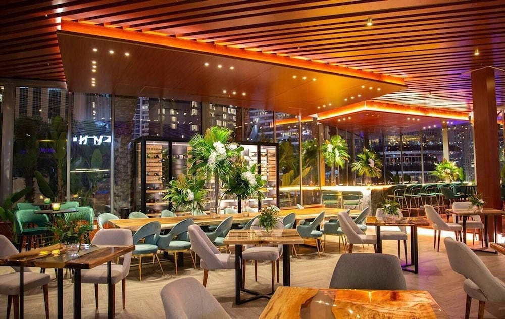 The Address Dubai Marina 1BR