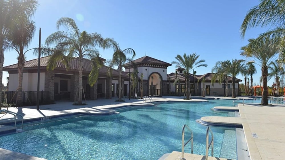 Solterra Resort Townhome With Private Pool 7525 - Image 3