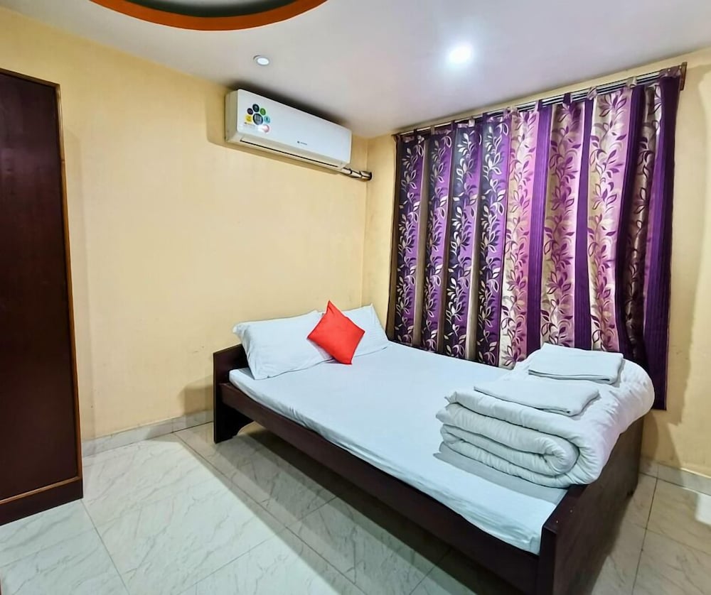 Hotel Famy Palace