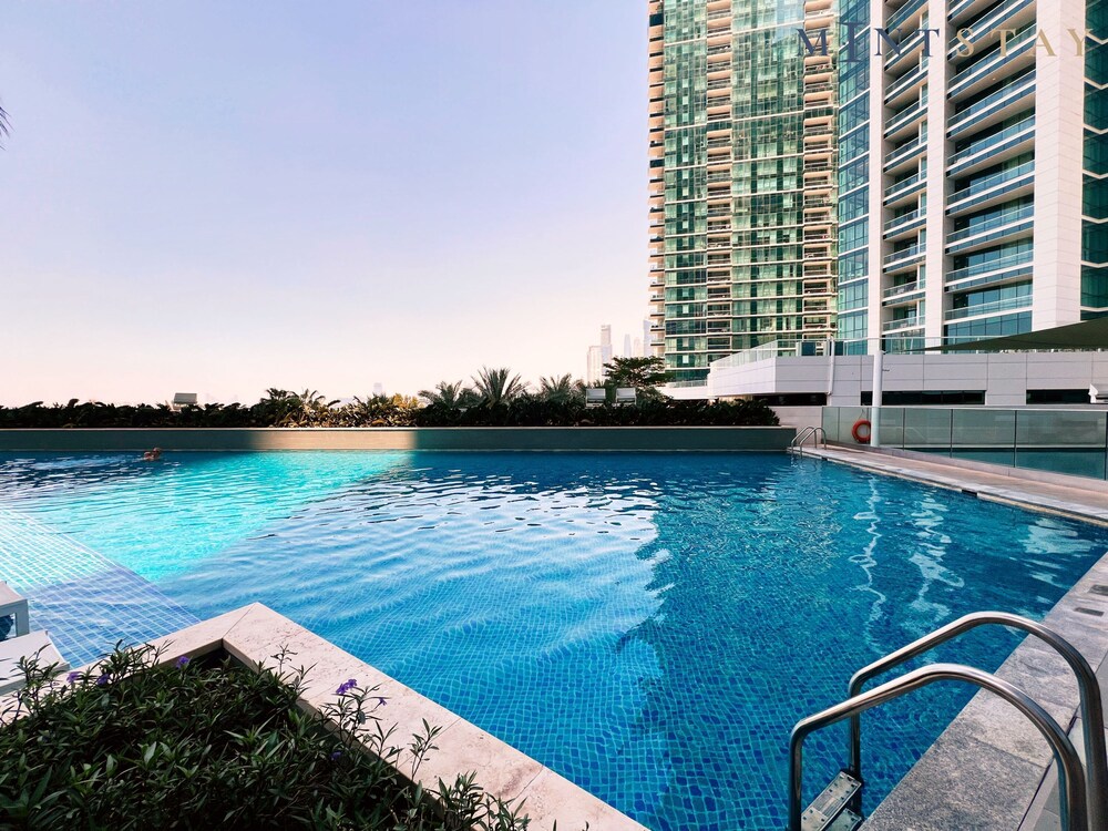 Address JBR Elegant 2BR w Beach Access