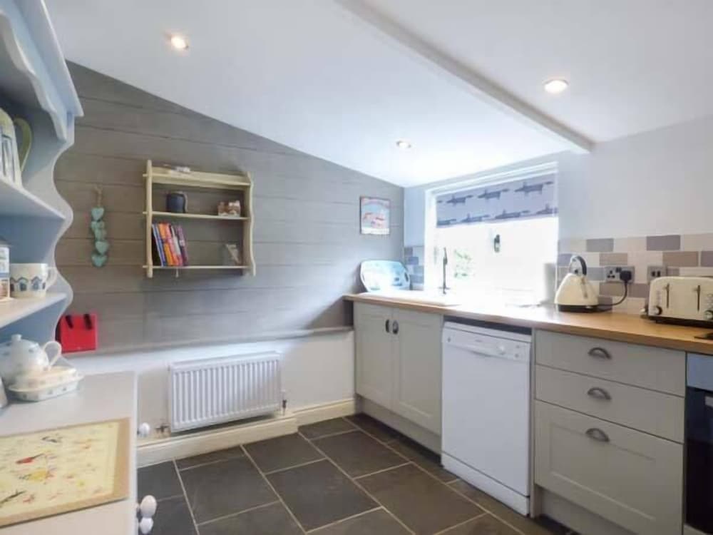 Bude Vacations - Bee Hive Cottage - Property Image 7