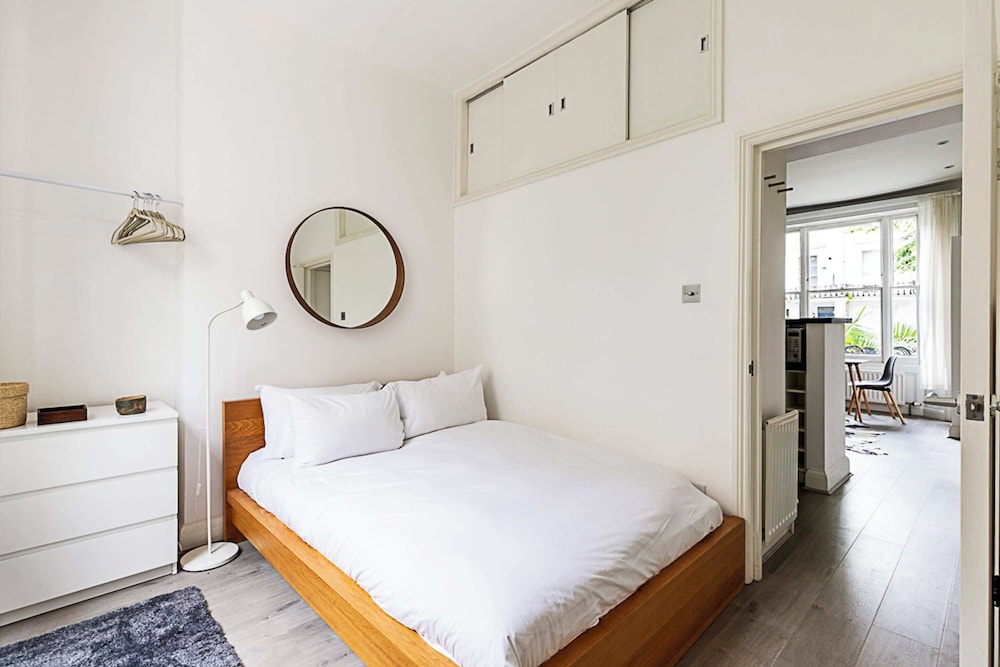 Stylish One-bedroom Flat in Notting Hill view 2