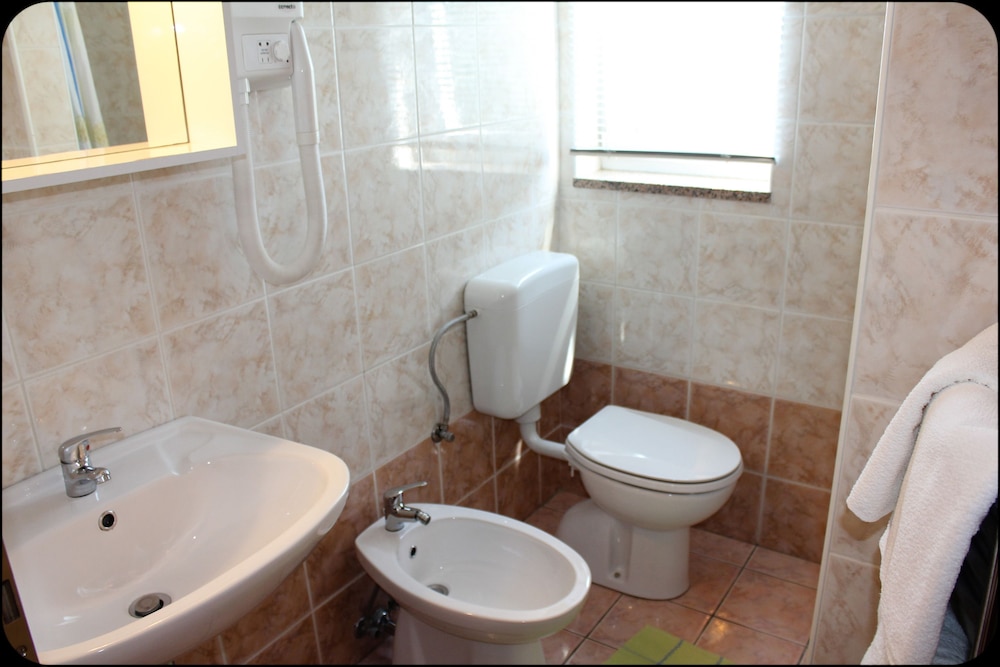 Photo 36