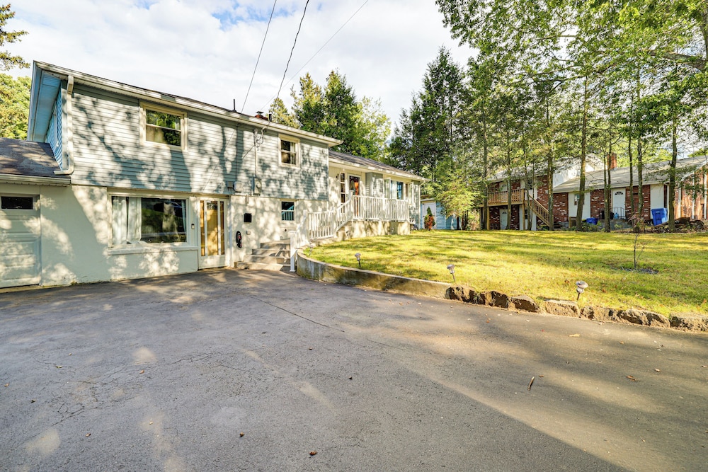 2 Mi to Town: Home w/ Patio & Yard in Waterbury!
