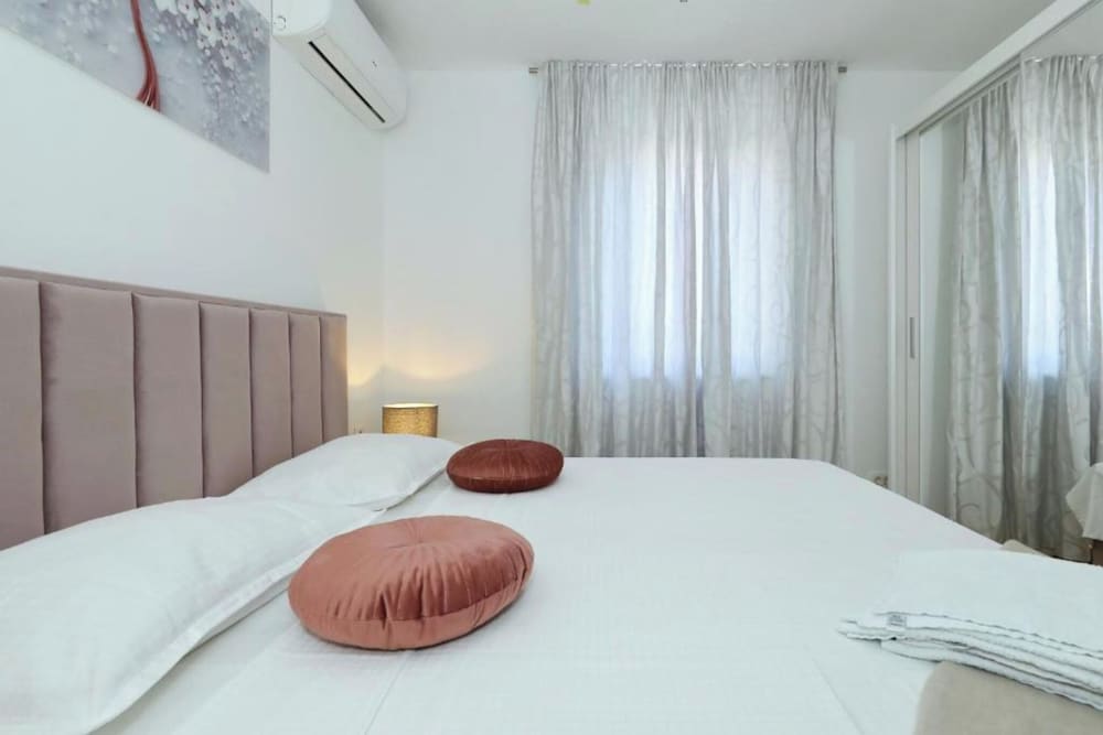 Apartment Donat
