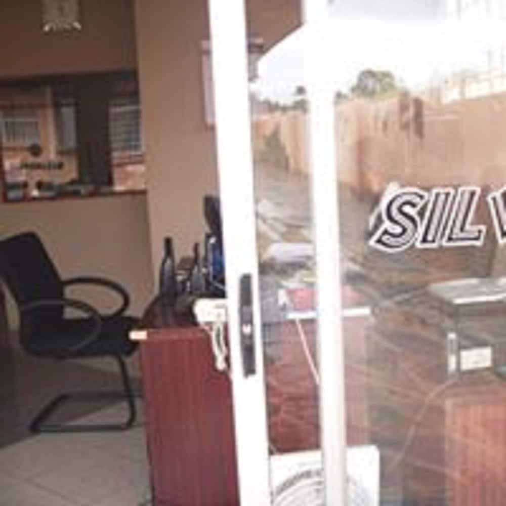 Silverline Guest Lodge