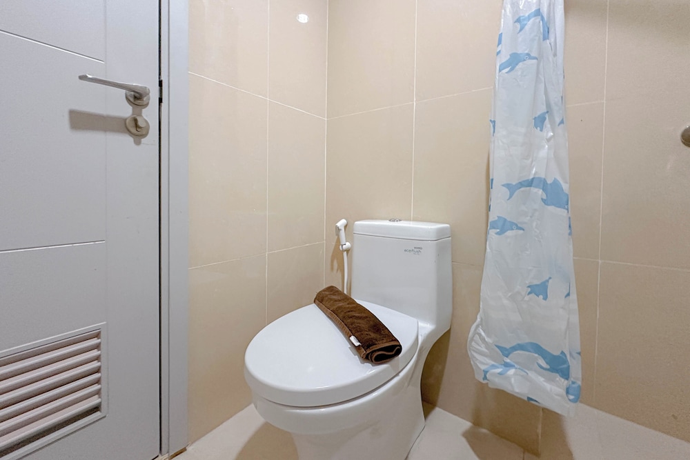 Modern And Cozy 1Br At Grand Sungkono Lagoon Apartment