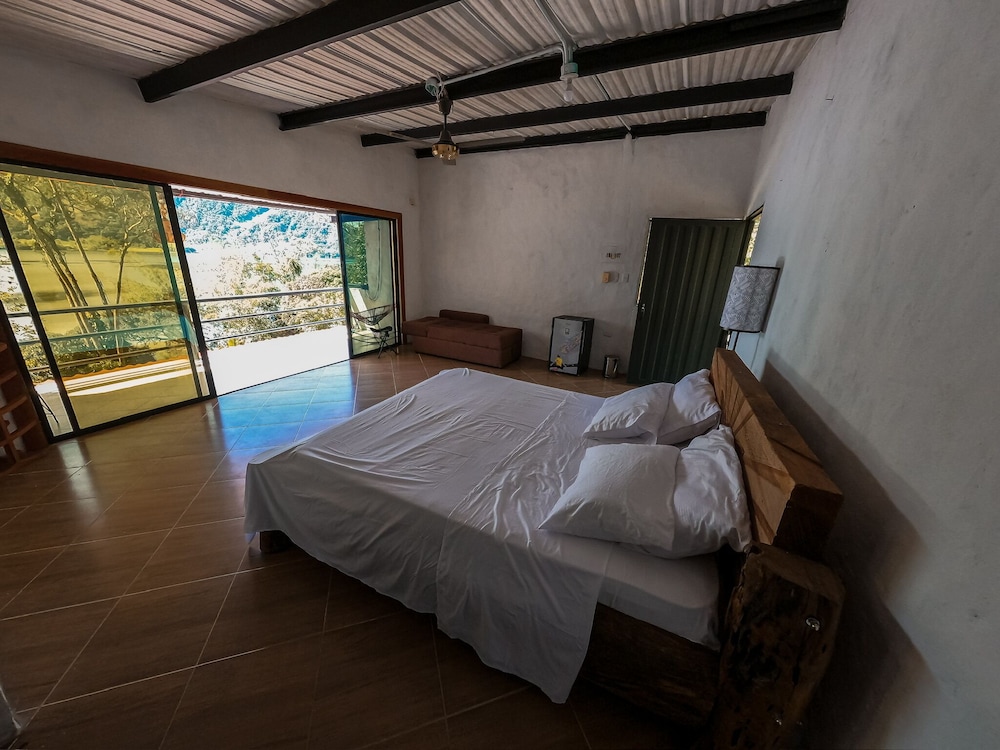 Nativa Ecohotel - Laguna de San Diego
