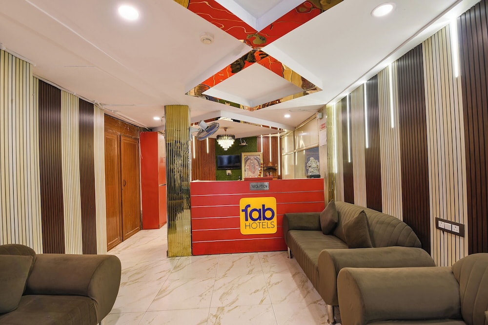 Fabhotel Ak Continental