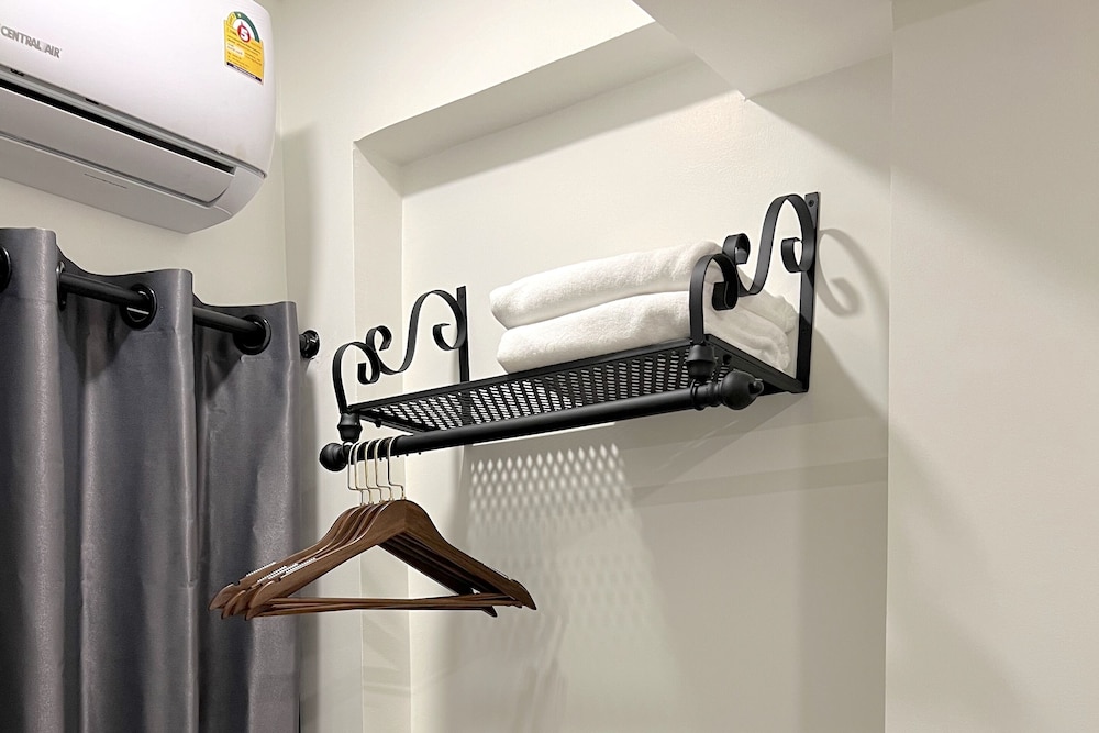 Travelier Hostel