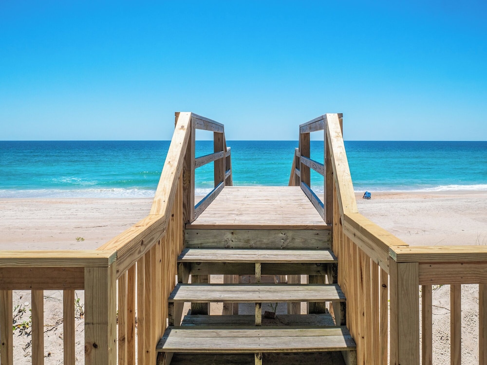 Lungomare by Topsail Realty