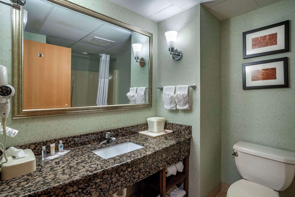 Hagerstown Vacations - Comfort Suites - Property Image 13