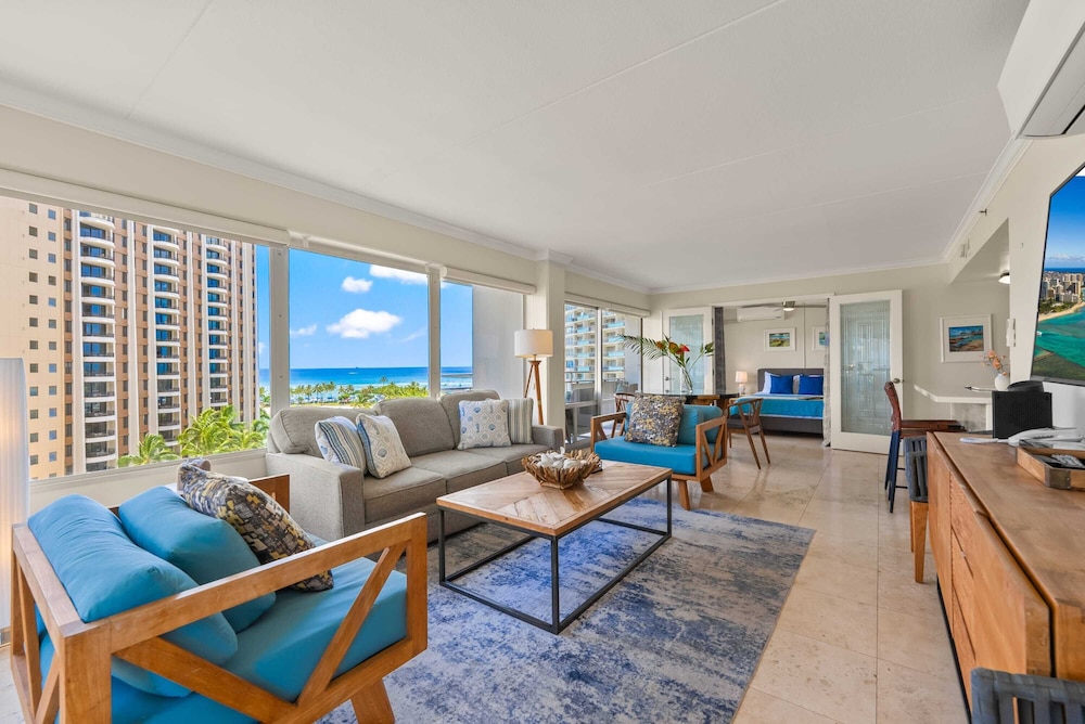 @ Marbella Lane - Cozy 2BR w/ Amazing Ocean Views