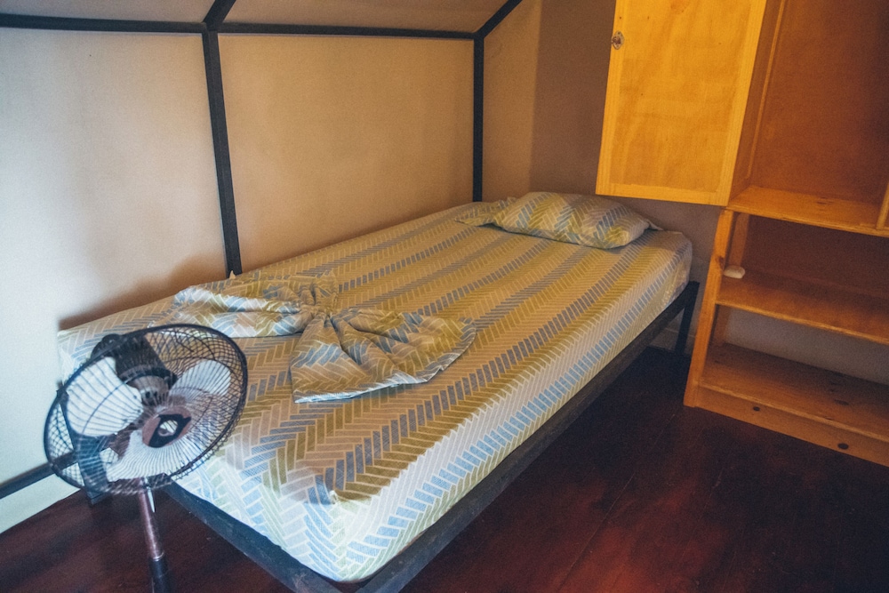 Habitat Surf Glamp