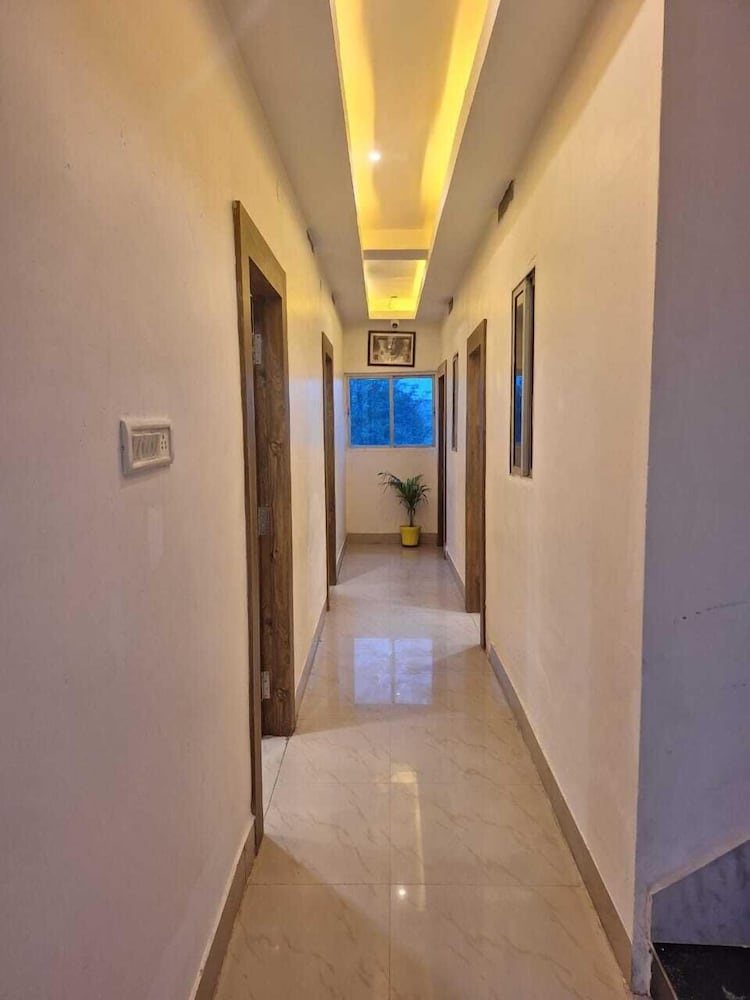 Hotel Yogita Inn