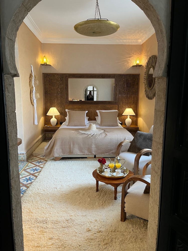 RIAD MALAÏKA