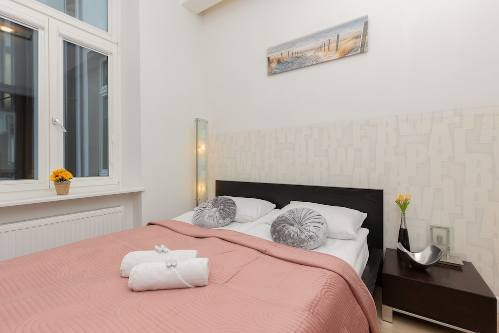 Warsaw Radna Apartment by Renters view 2