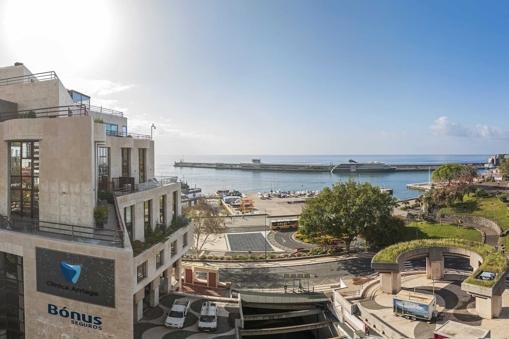 The Boats and Mountain Apartment