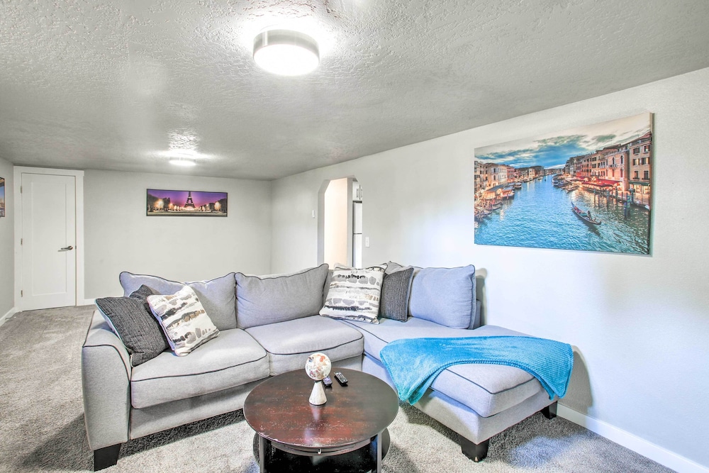 Quiet Apartment w/ Deck: Hiking, Lake & More! view 2