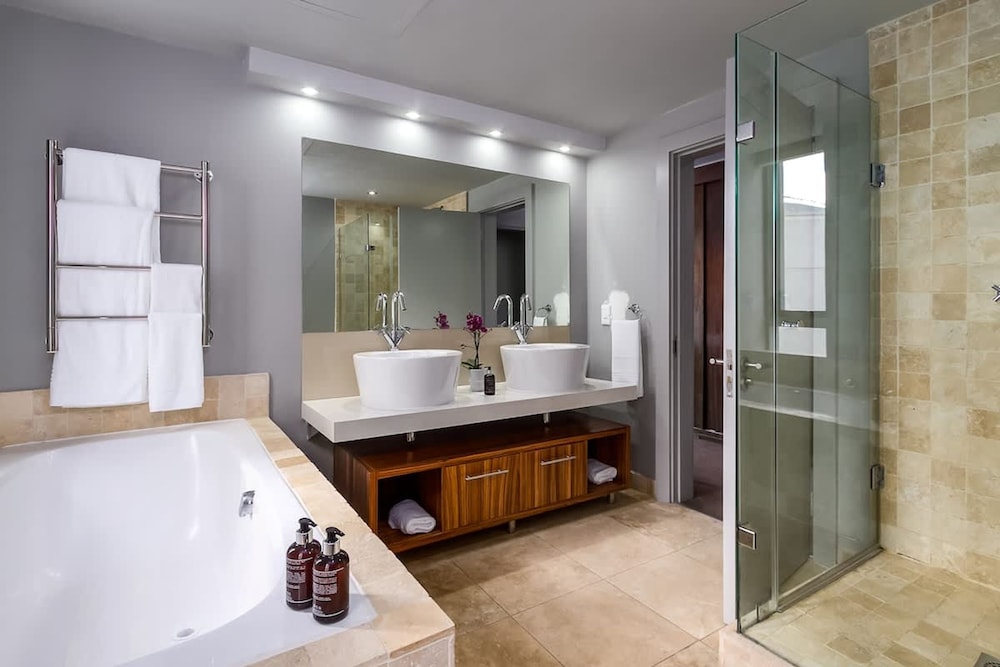 Art Apartment 1304 in Cape Town
