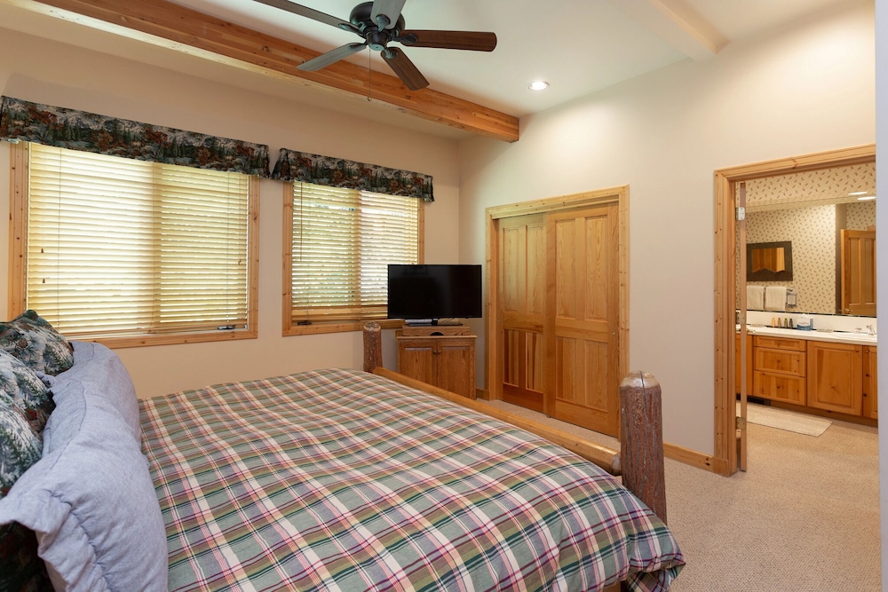 Trail's End Lodge at Deer Valley Resort - Two Bedroom Residence with Spa #401 2 Condo