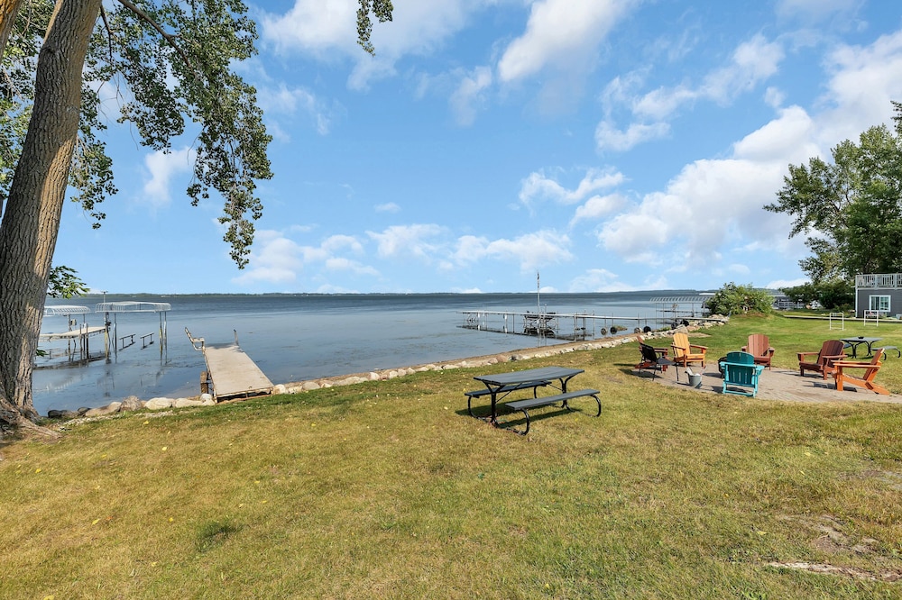 Rizzy's on the Lake - Property Image 35