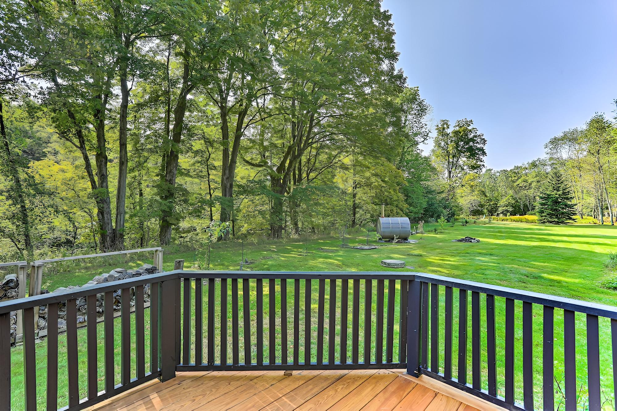 Lush, Charming 1800s Farmhouse on Secluded Oasis! view 3