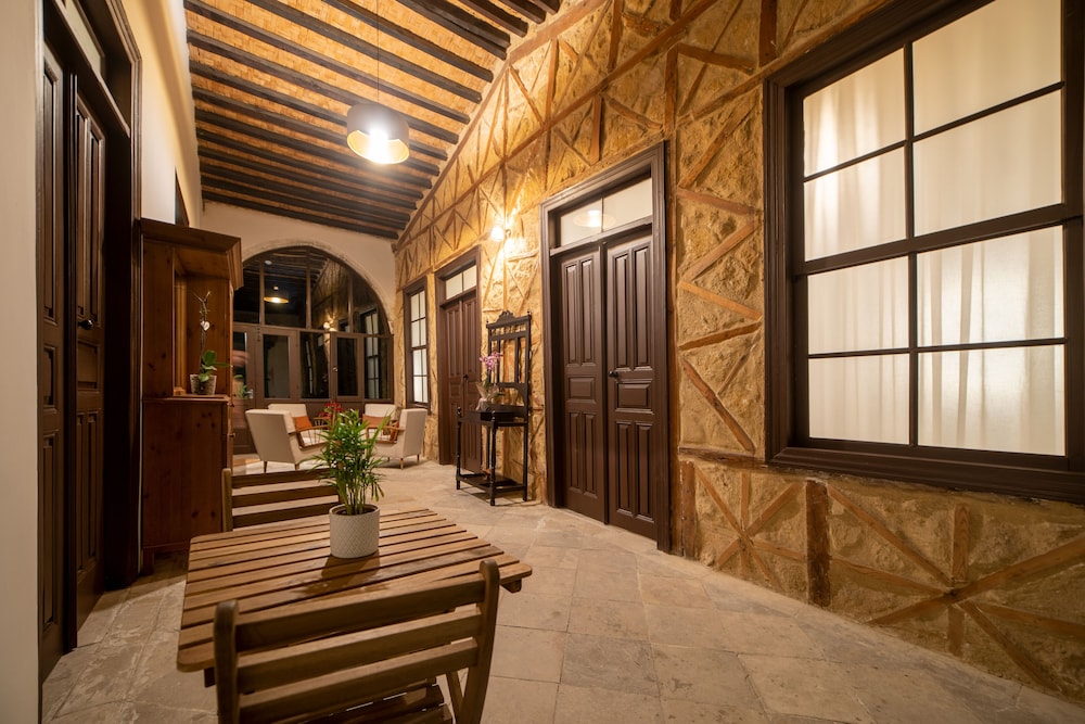 Flor Guest House