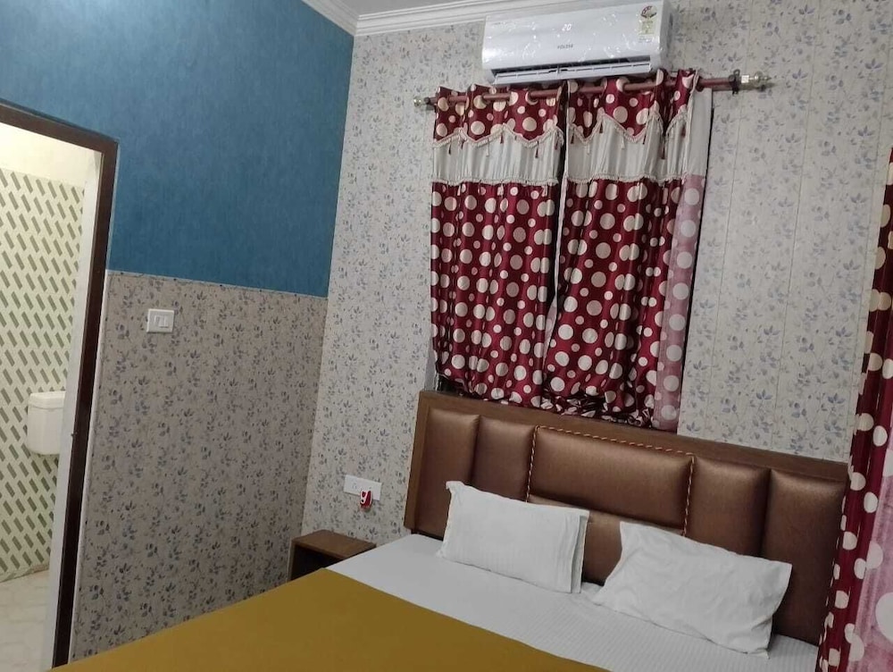 Varuna Palace Homestay view 5