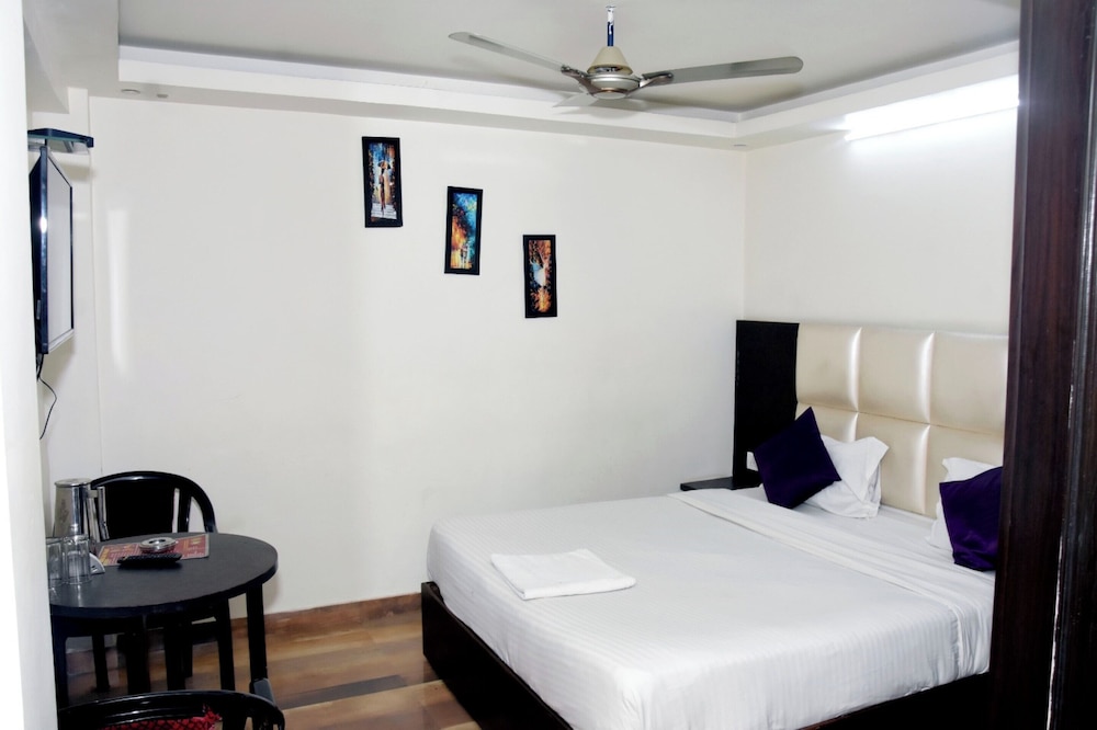HOTEL RR PALACE GORAKHPUR