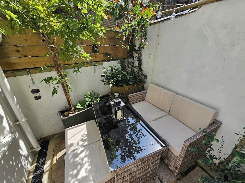 outdoor bbq area